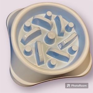 Puzzle Feeder Bowl Dogs Cats Pets NEW